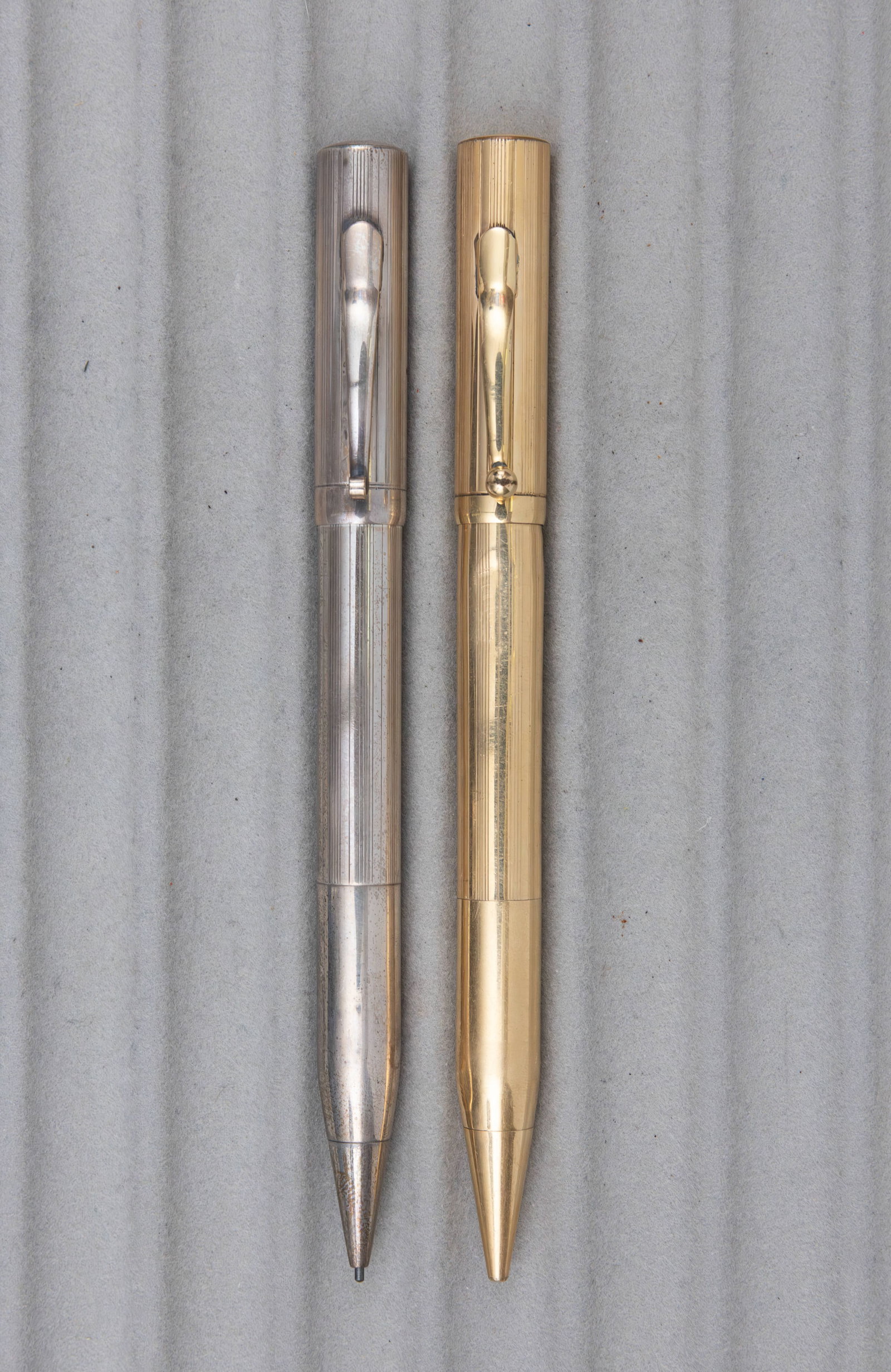 WS Hicks Gold Filled and Sterling Silver Fountain Pen Pencil Combos: WS Hicks gold filled and sterling silver fountain pen, pencil combinations. Hicks made pens and pencils in gold and silver made overlays for some of the largest pen manufacturers of their time as well