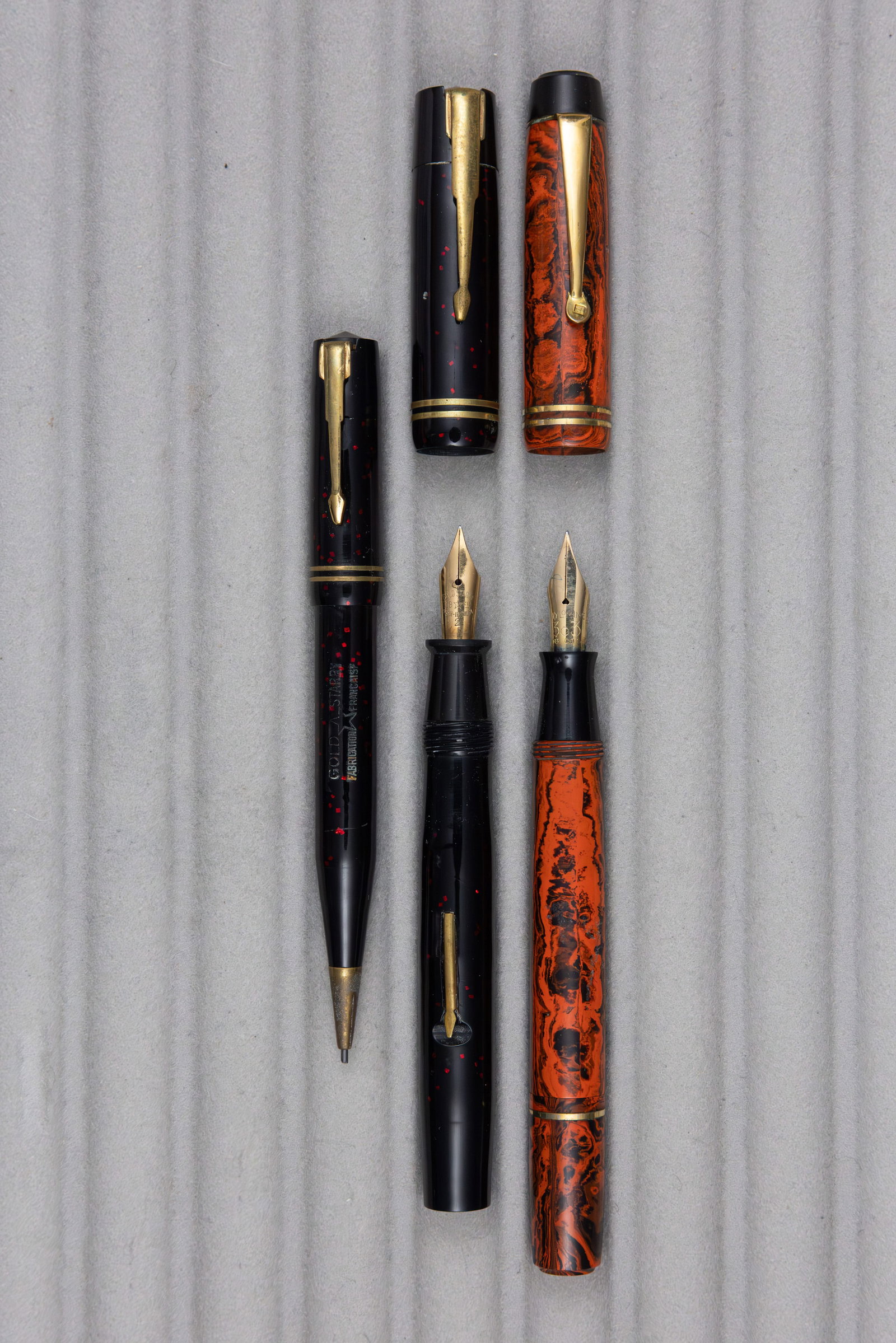 Stylomine 303 Red Mottled and Gold Starry Celluloid Fountain Pen Set - 2