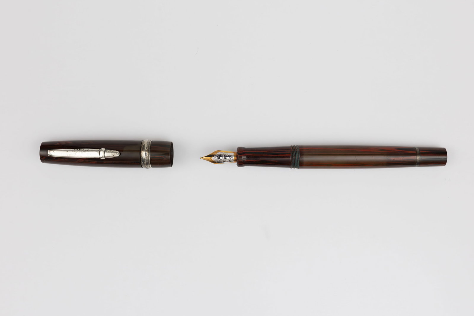 Stipula Novecento Red Mottled Sterling Trim Fountain Pen - 2