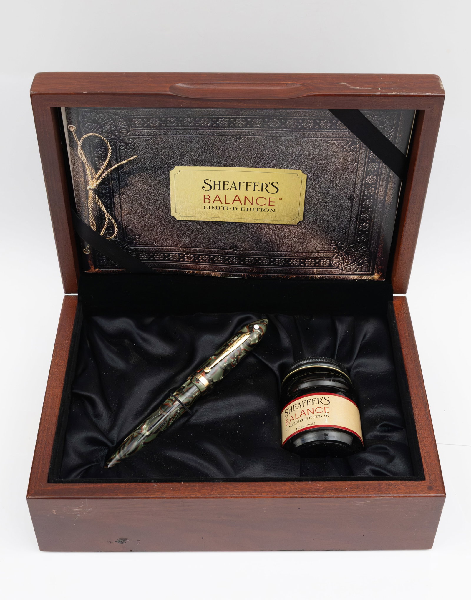 Sheaffer Balance Limited Edition Fountain Pen, Boxed, Flawed - 4
