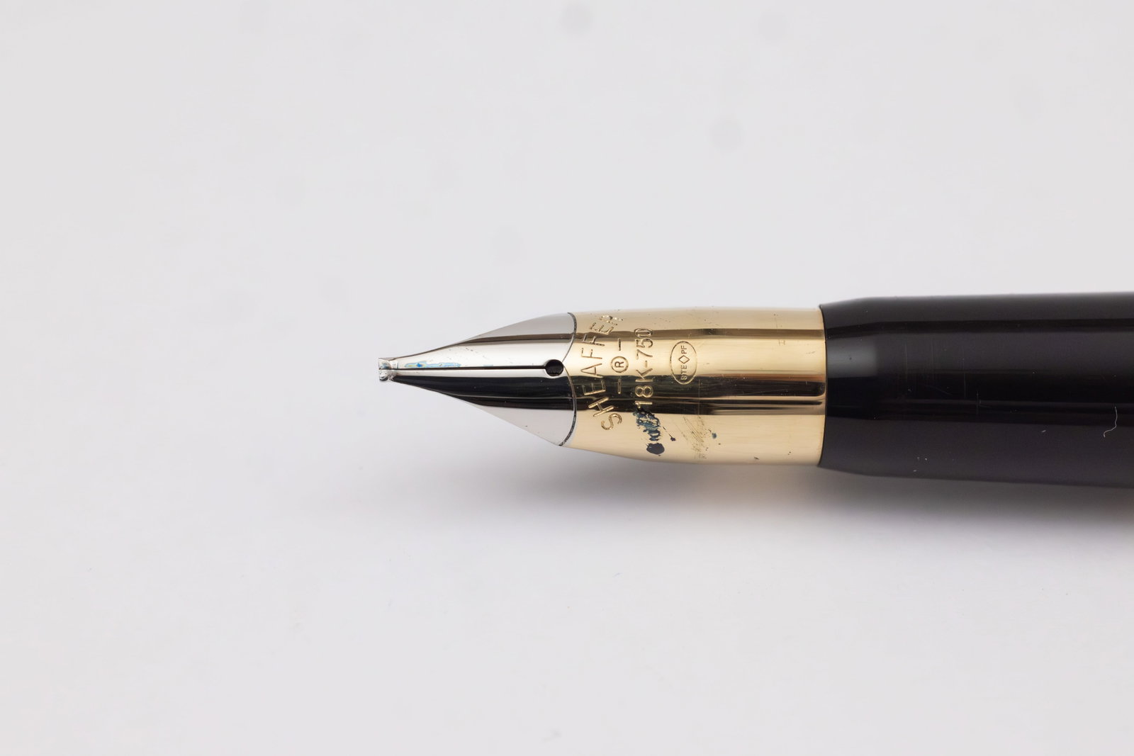 Sheaffer Crest Nova Blue Fountain Pen, 18K Stub Nib - 3
