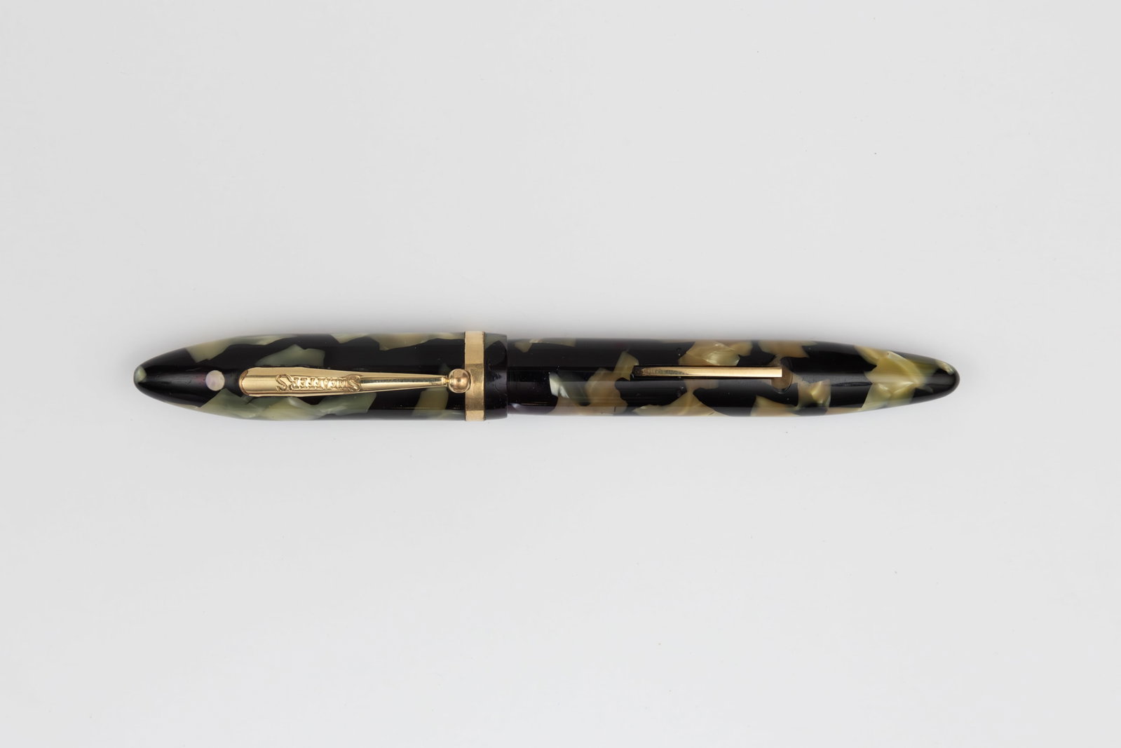Sheaffer Balance Oversized Black and Pearl Fountain Pen, Stub Nib (1 of 2)
