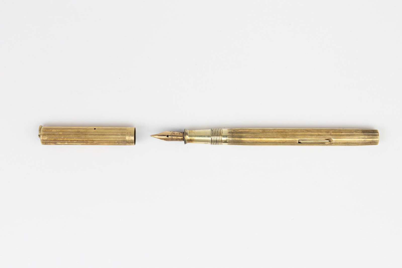 Sheaffer 1 Gold Filled Ribbon Line Ring Top Fountain Pen - 2