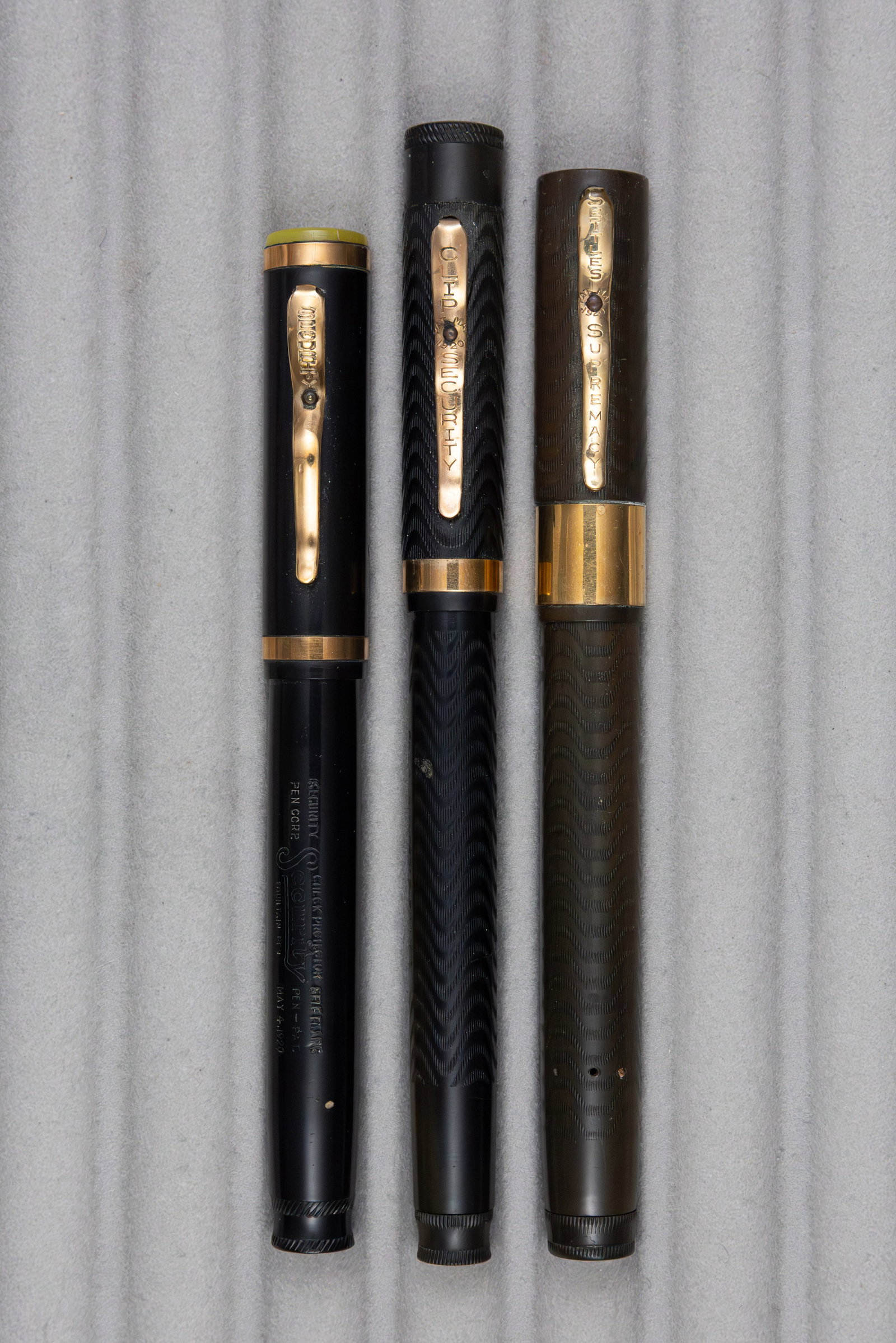Security and Settles Black Hard Rubber Fountain Pens (3) (1 of 2)