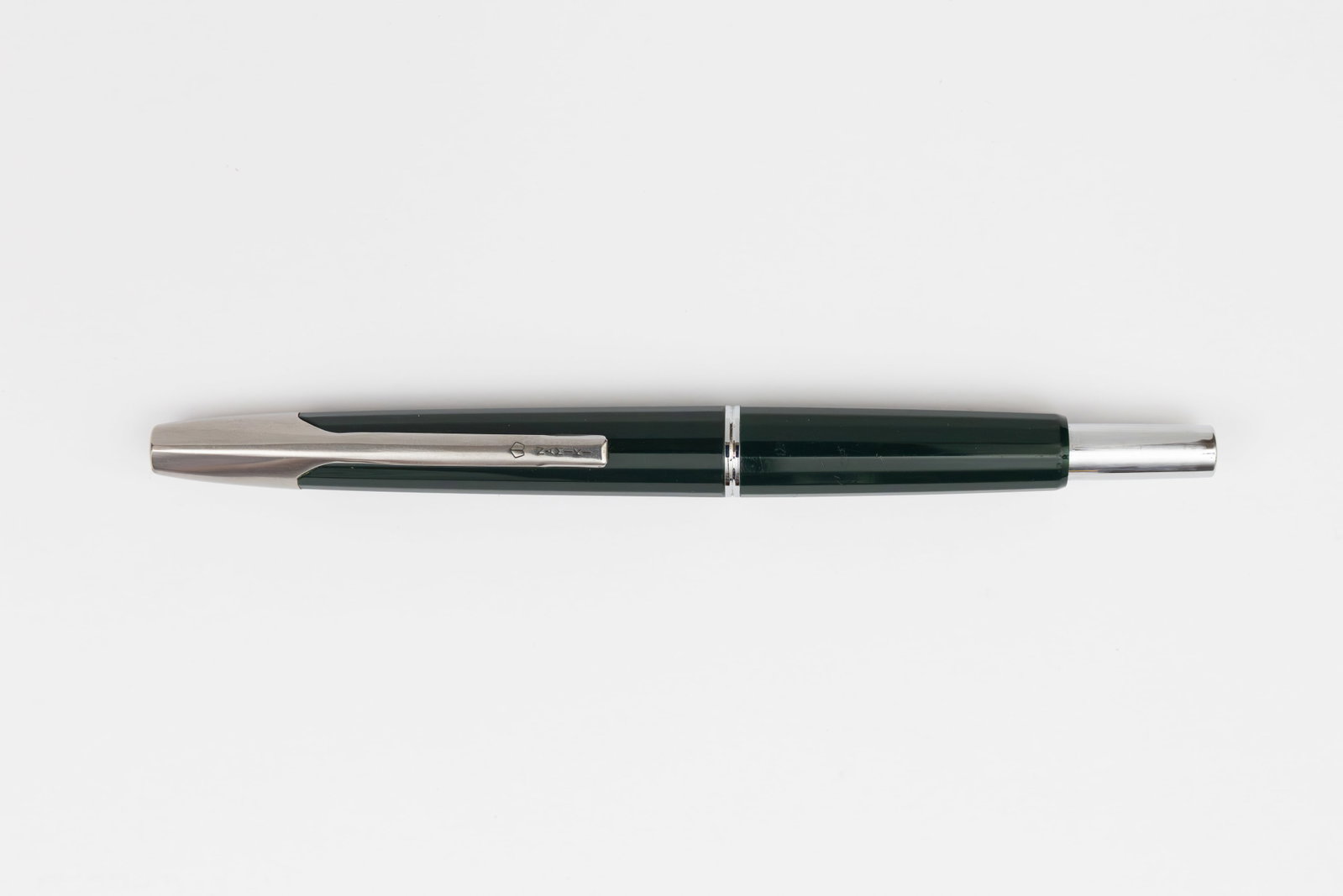Pilot Namiki Faceted Vanishing Point Fountain Pen Green (1 of 3)