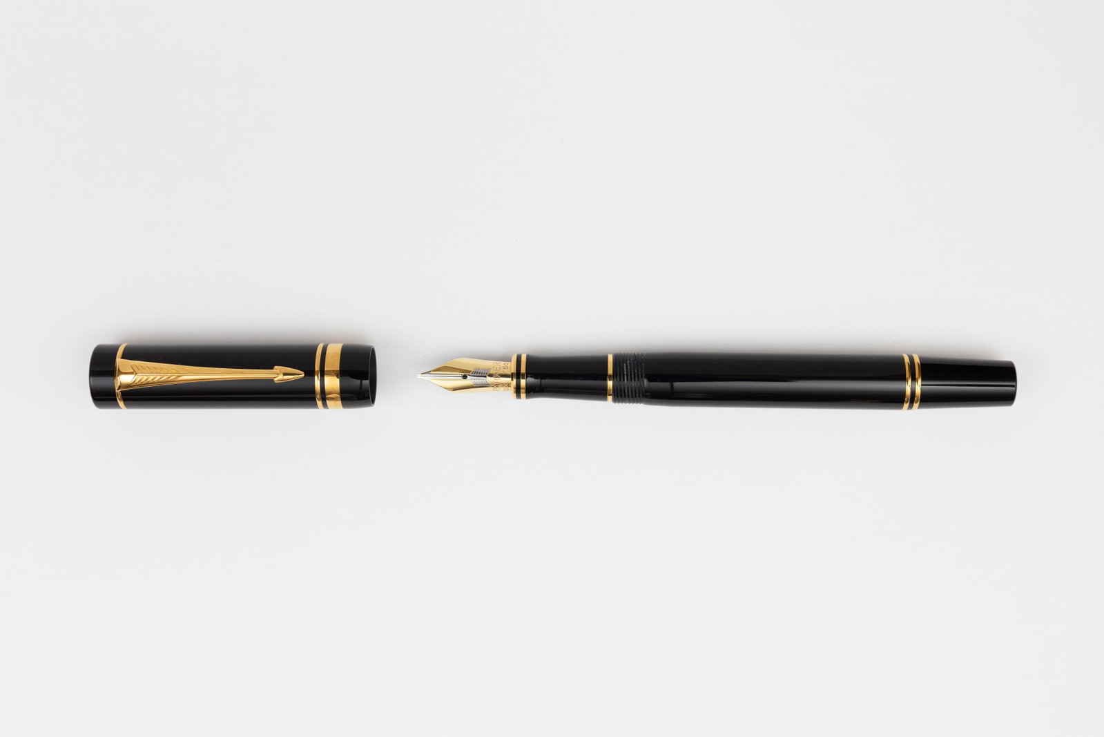 Parker Duofold International Black Fountain Pen, Italic Nib - 2