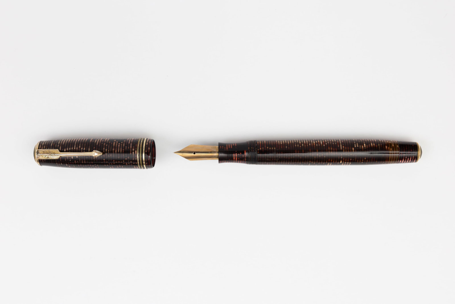 Parker Vacumatic Oversized Burgundy Pearl Fountain Pen - 2