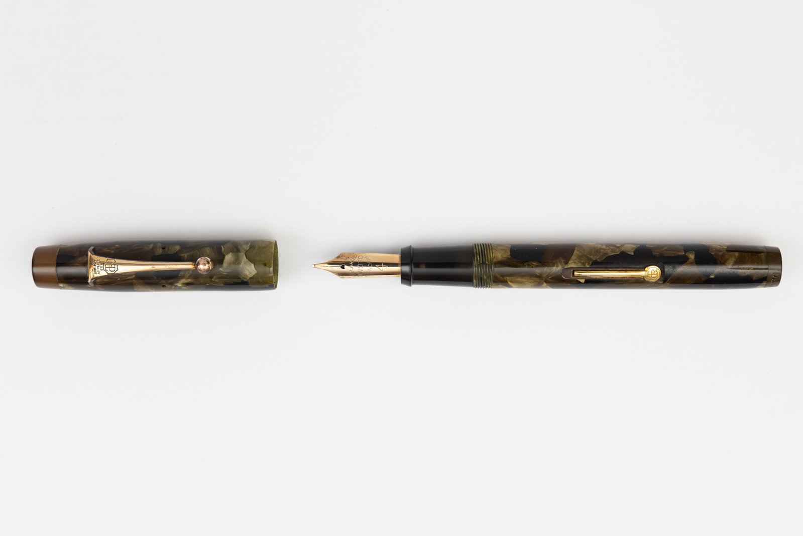 Onoto De La Rue 1730 Marbleized Fountain Pen - 2