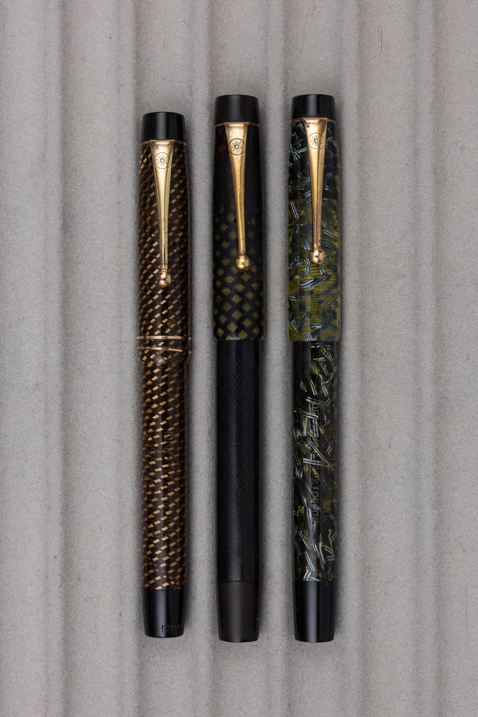 Onoto De La Rue Marbleized Fountain Pens (3) (1 of 2)