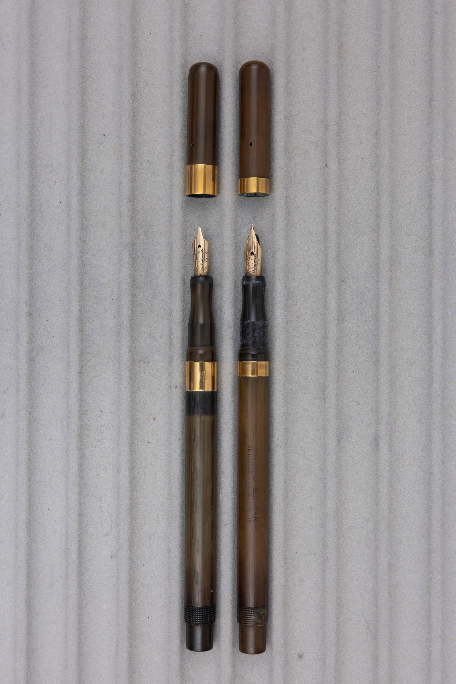 Onoto De La Rue Fountain Pens Solid 18K Gold Bands - 2