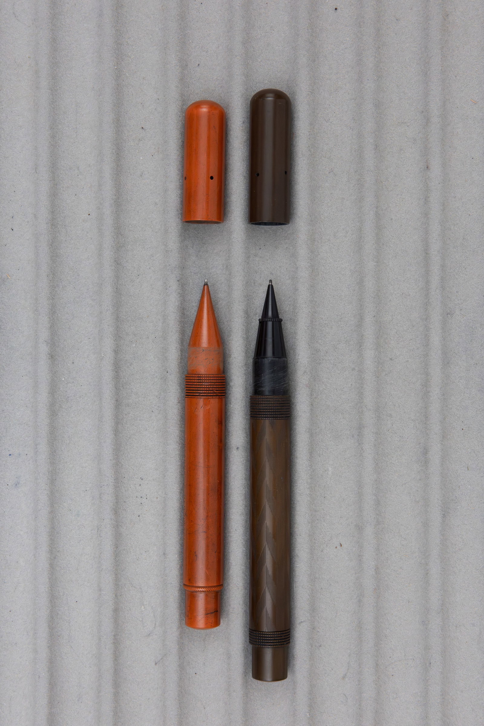 Onoto Onostyle and Kearneys Red Dwarf Stylo Fountain Pens - 2