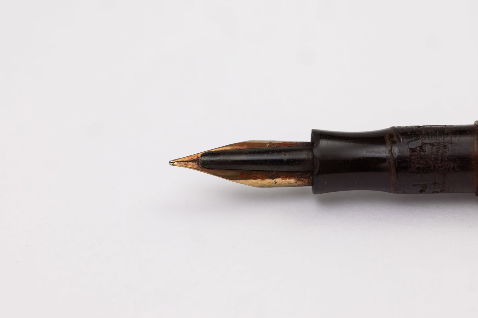 Mabie Todd Swan Black Chased Over Under Feed Fountain Pen - 3