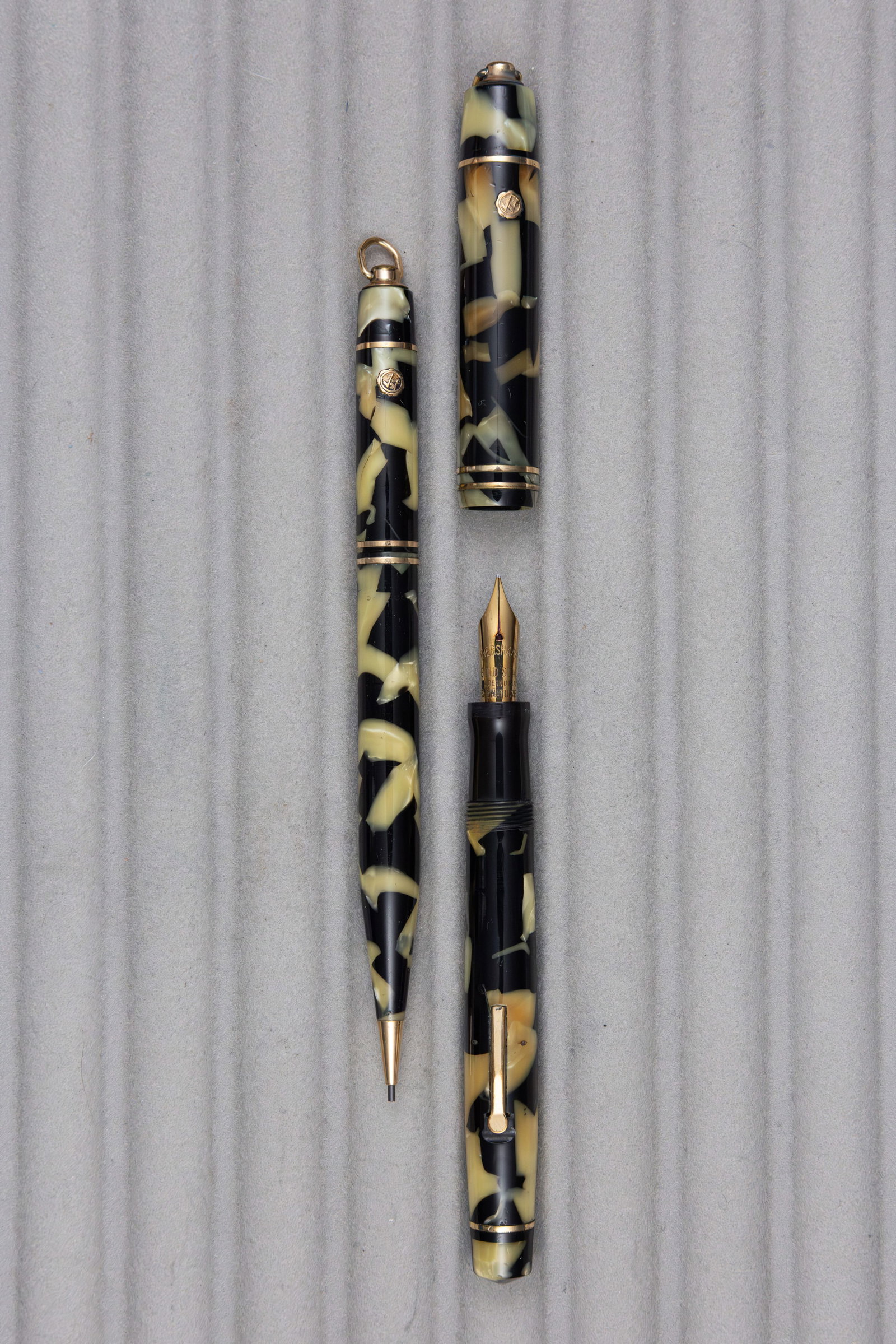 Wahl Eversharp Early Equi-Poised Ring Top Fountain Pen Set - 2