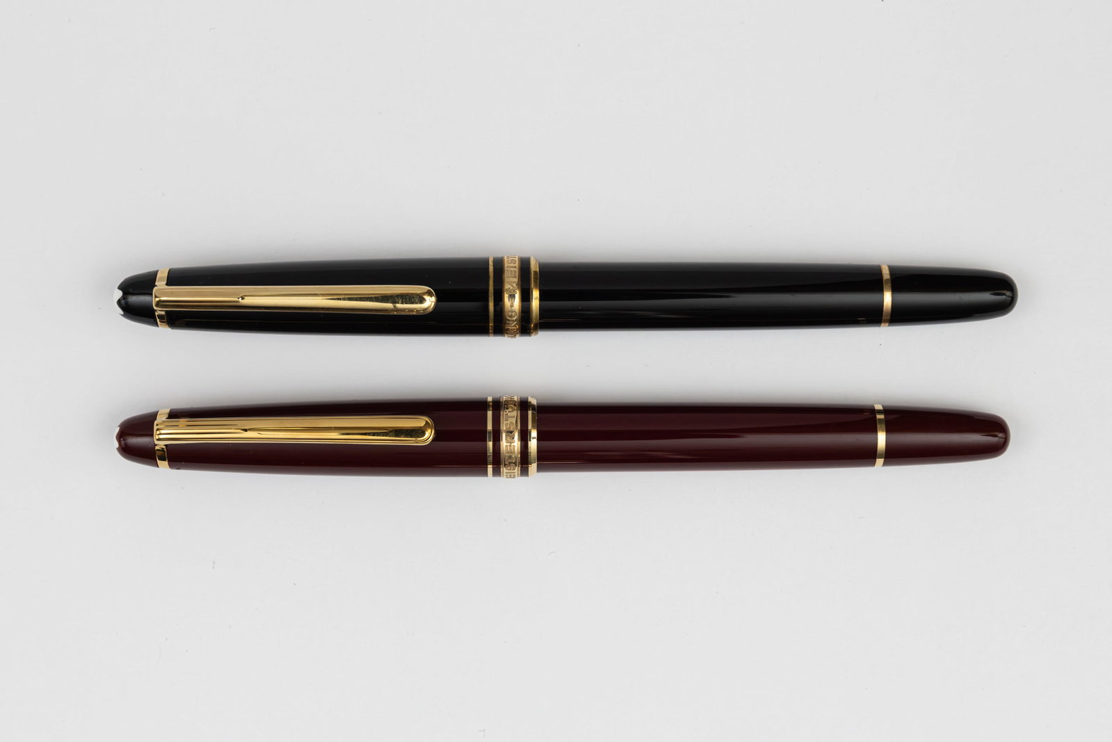 Montblanc 144 Classique Black & Bordeaux Fountain Pens (1 of 3)