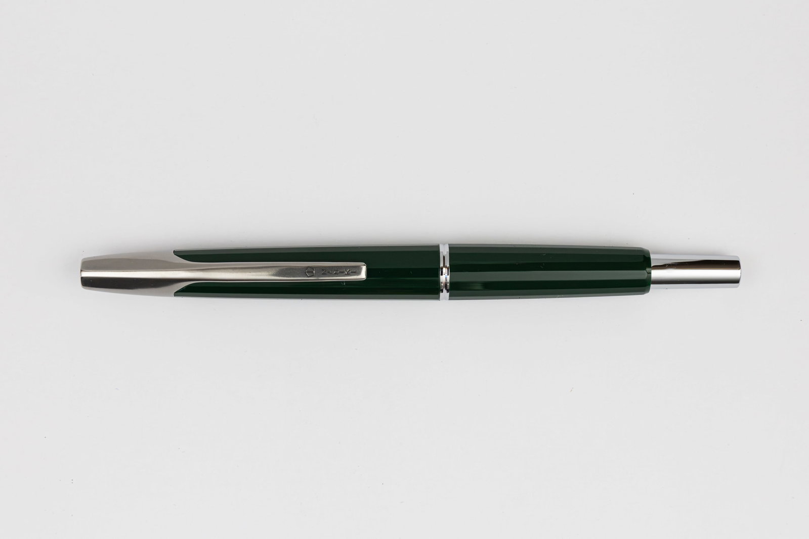 Pilot Namiki Faceted Vanishing Point Fountain Pen Green (1 of 3)