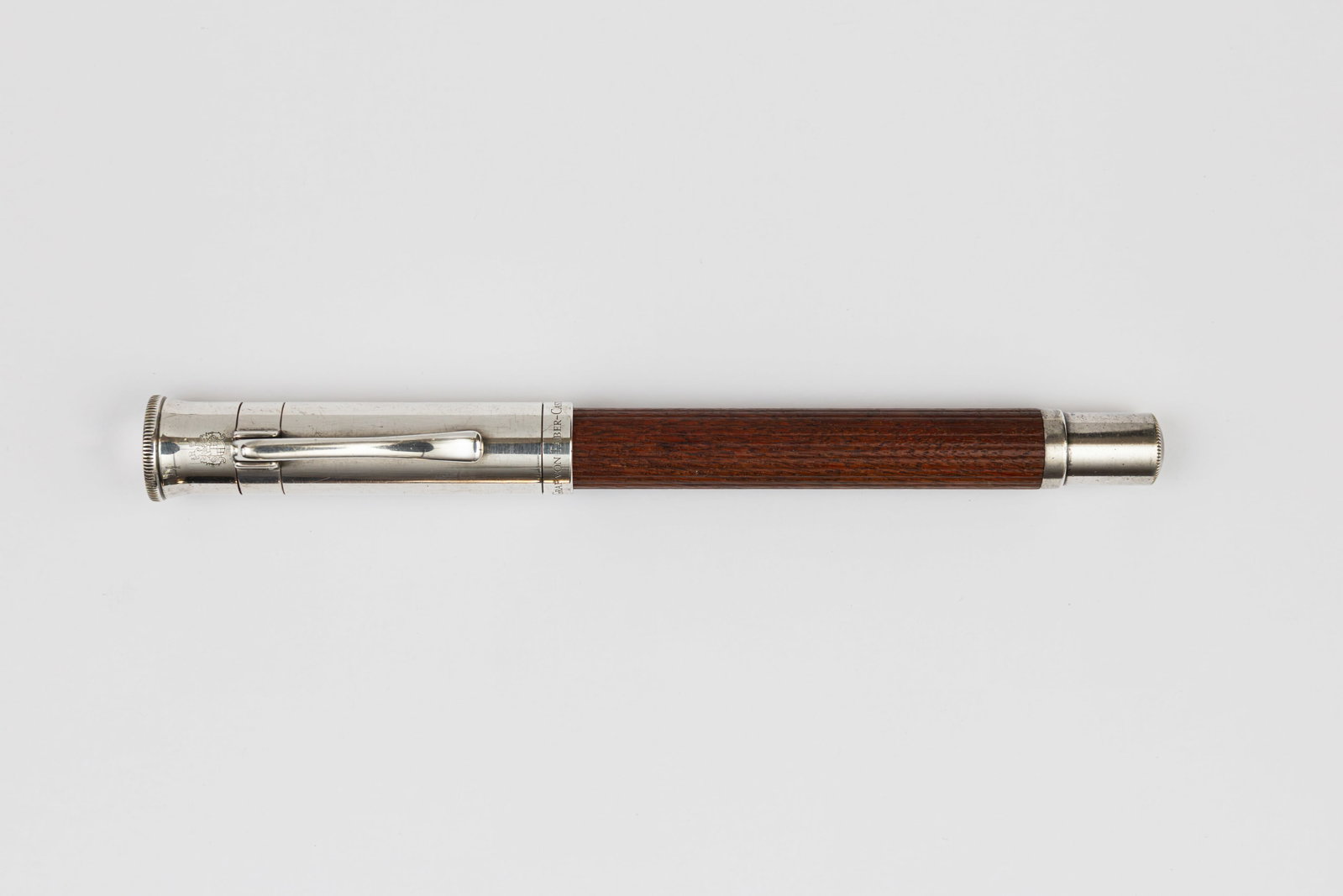 Graf Von Faber-Castell Classic Pernambuco Fountain Pen, Silver Cap (1 of 3)