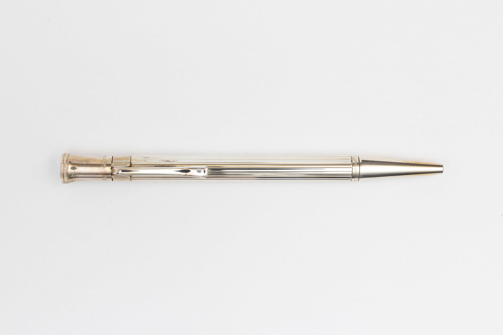 Graf Von Faber-Castell Classic Sterling Silver LE Ballpoint Pen, Boxed: Graf Von Faber-Castell fluted sterling silver limited edition ballpoint pen, with box, outer box and papers. Classic Faber-Castell design with pivoting clip and coin edging along top, marked 0305 abov