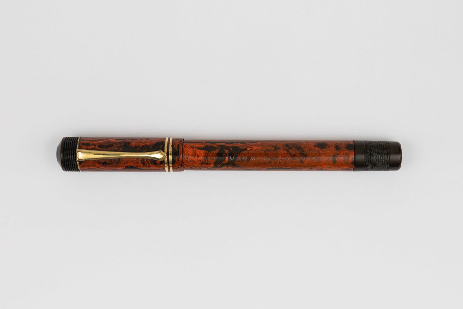 Ford 428 Red Mottled Hard Rubber Plunger Fill Fountain Pen (1 of 4)