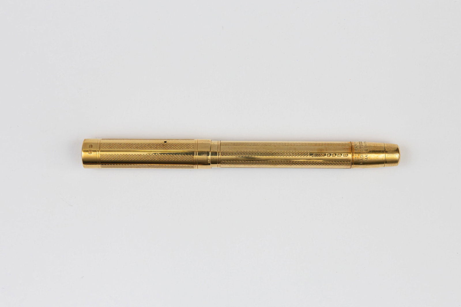 Mabie Todd Swan Solid 18K Gold Self-Filler Fountain Pen (1 of 3)