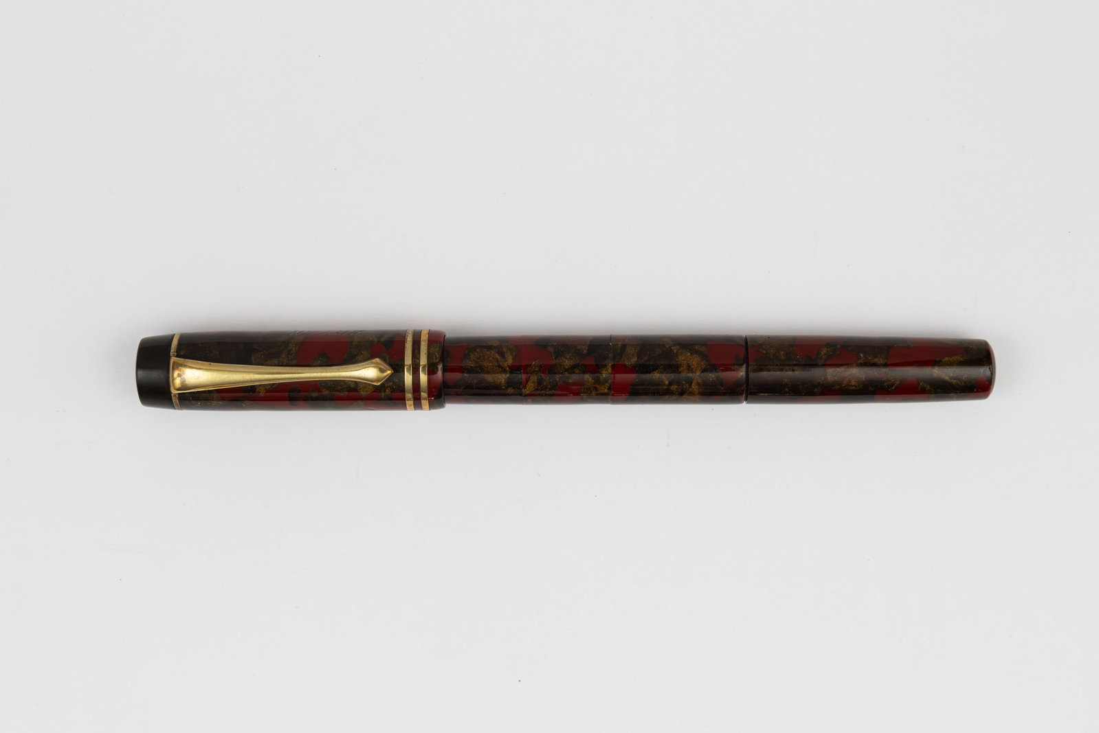 German Aryan Dual Nib Fountain Pen Burgundy/Gold Marble (1 of 5)
