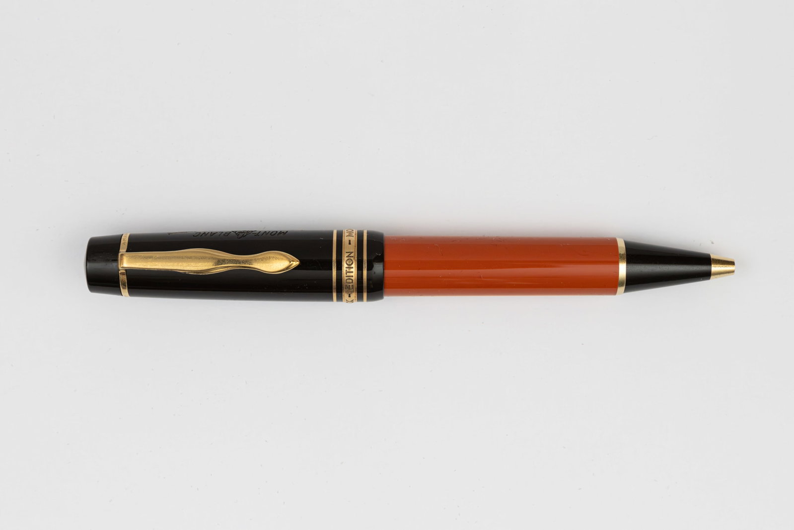 Montblanc Hemingway LE Ballpoint Pen, Boxed (1 of 3)