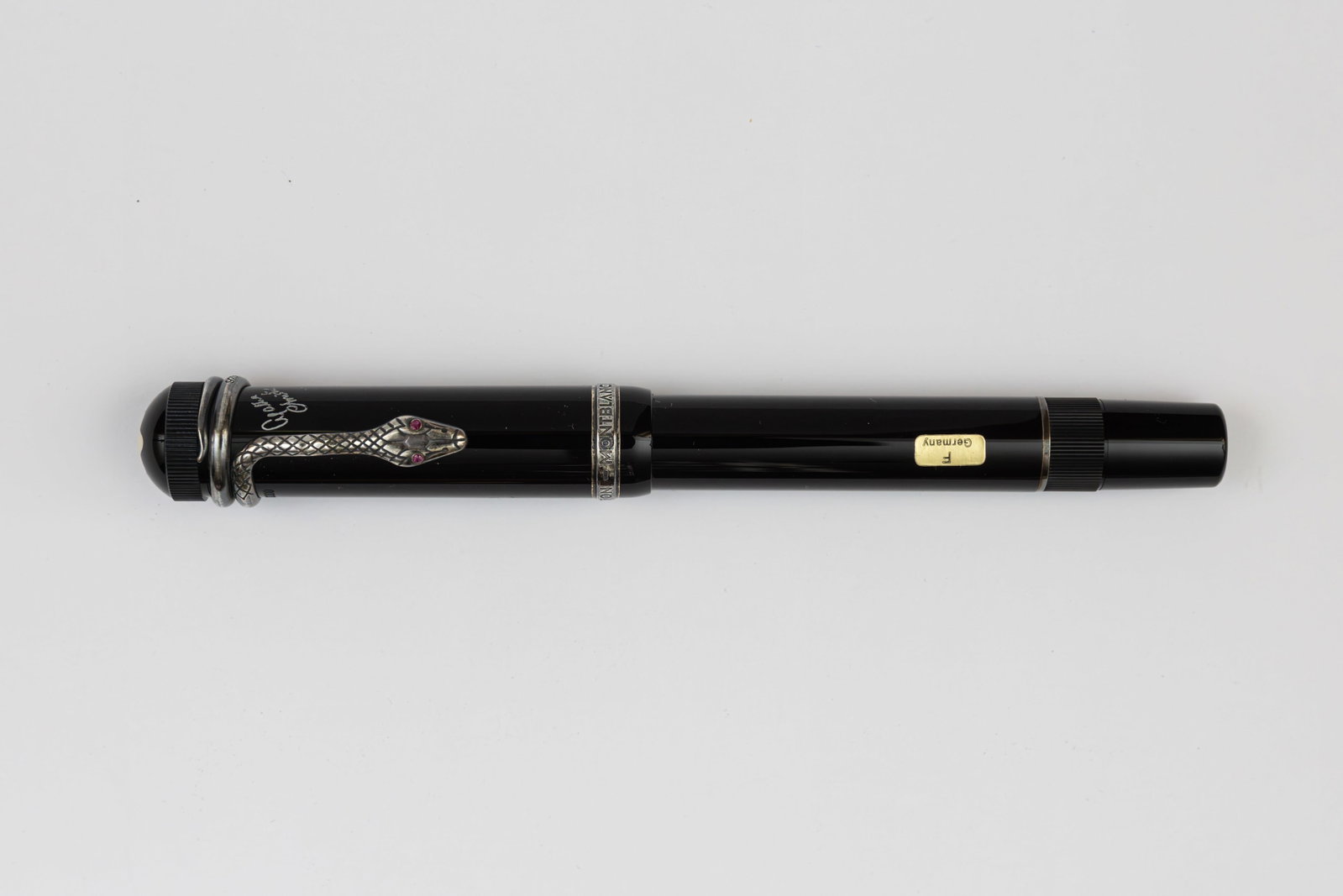 Montblanc Agatha Christie LE Fountain Pen, Boxed (1 of 5)