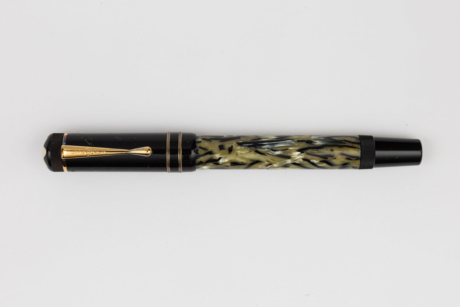 Montblanc Oscar Wilde LE Fountain Pen, Boxed (1 of 5)