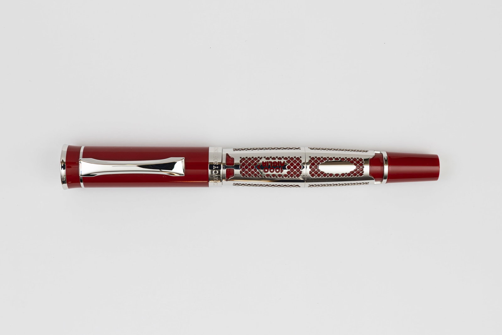 Montegrappa Made Cuervo Y Sobrinos Mille Miglia LE Fountain Pen (1 of 3)