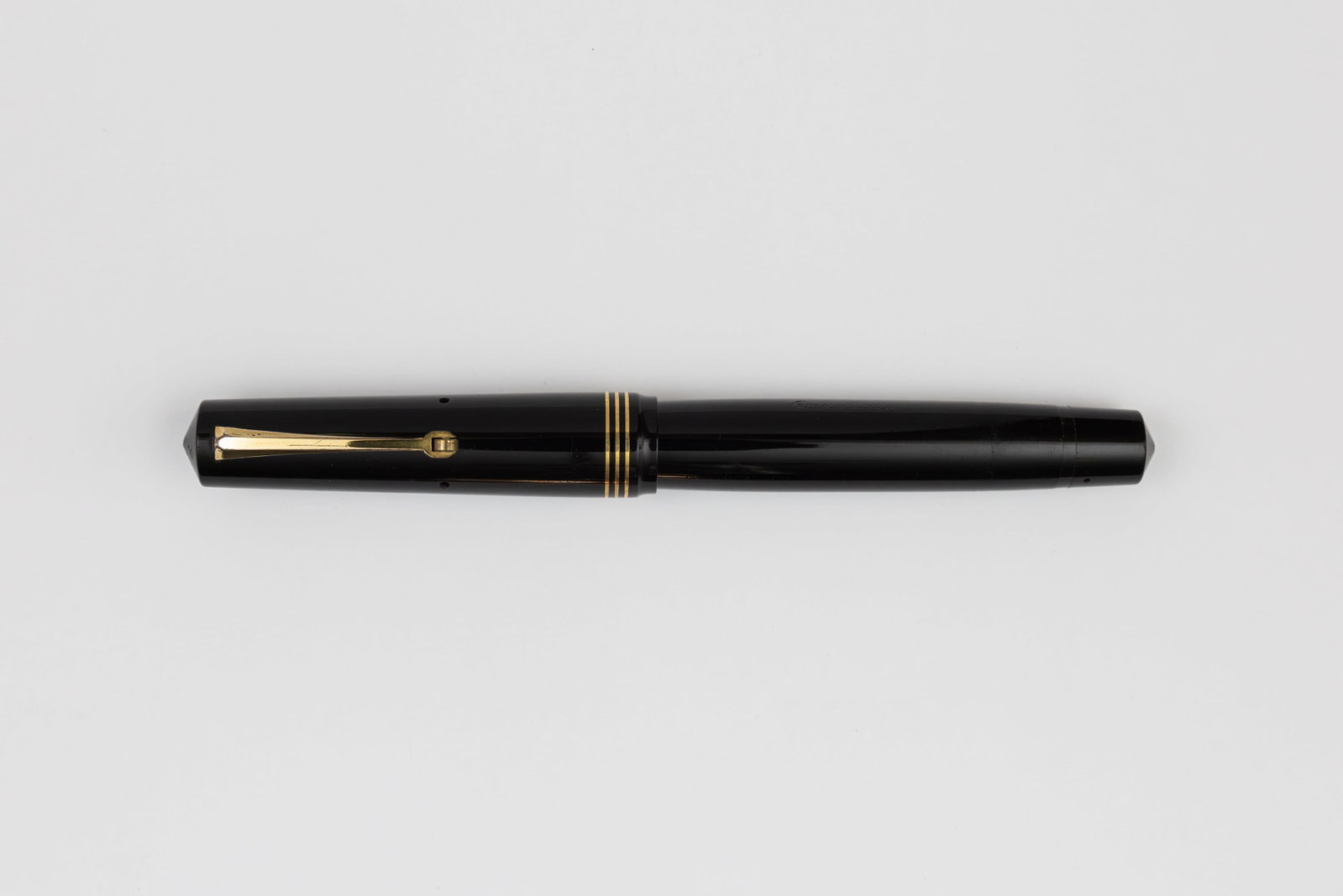 Omas Extra Oversized 557 Fountain Pen, Flexible Nib (1 of 3)