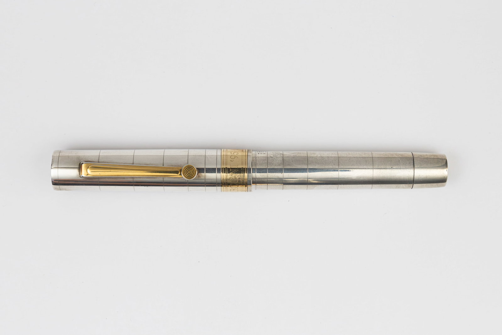 Omas 100 Anni di Radio LE Sterling Silver LE Fountain Pen, Boxed: Omas Marconi 100 Anni di Radio sterling silver limited edition fountain pen with box, papers and outer box. This Omas was made in 1995 to celebrate the 100th anniversary of Guglielmo Marconi's discove