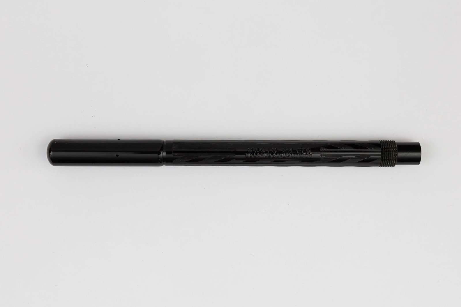 Onoto De La Rue Black Chased Hard Rubber Fountain Pen (1 of 3)