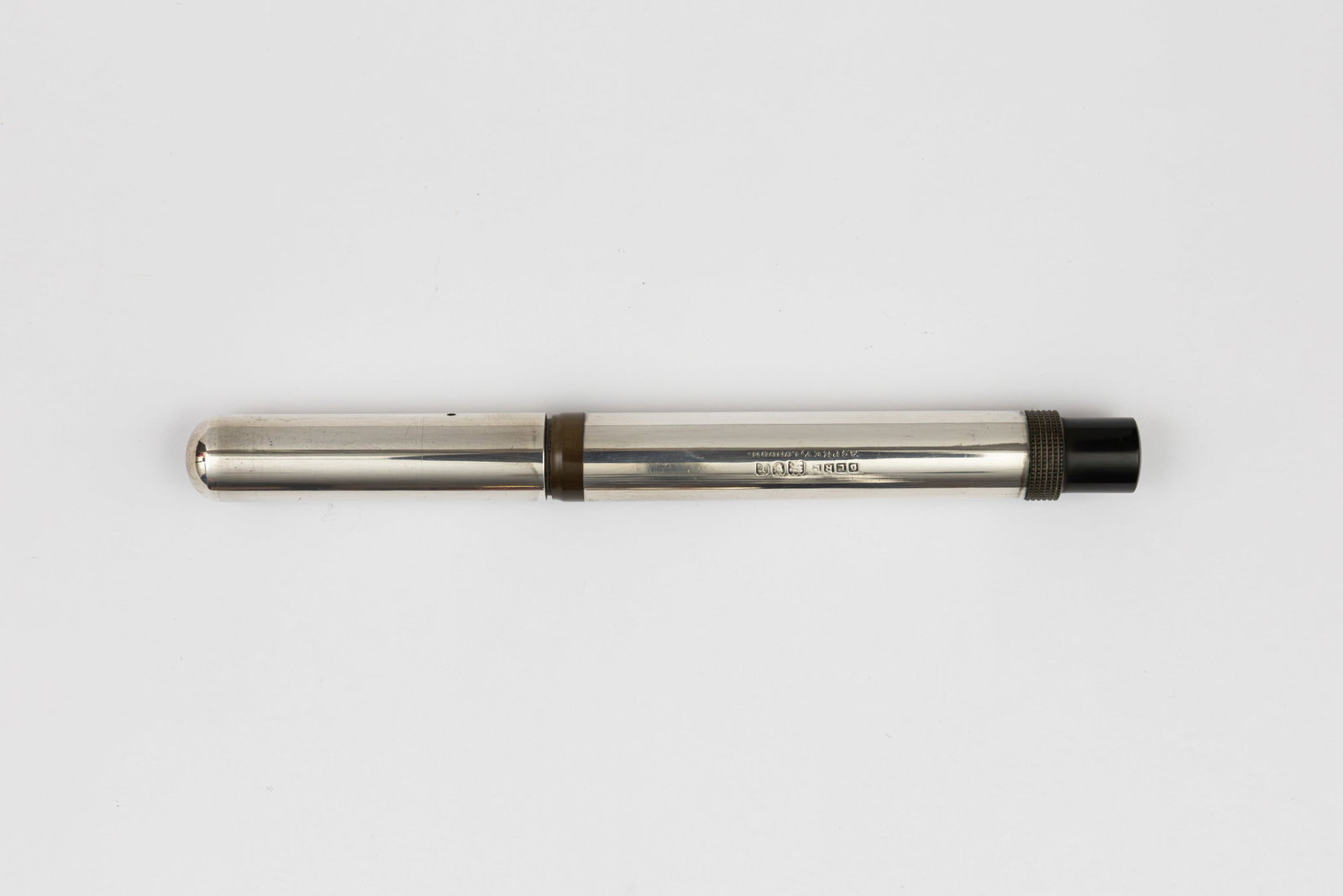 Onoto De La Rue Smooth Sterling Silver Overlay Fountain Pen for Asprey (1 of 3)