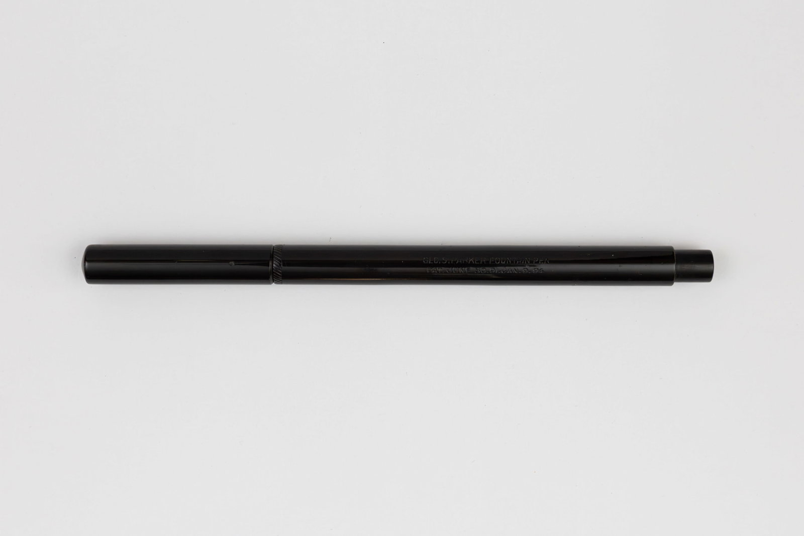 Parker Lucky Curve 1 Black Hard Rubber Fountain Pen (1 of 3)
