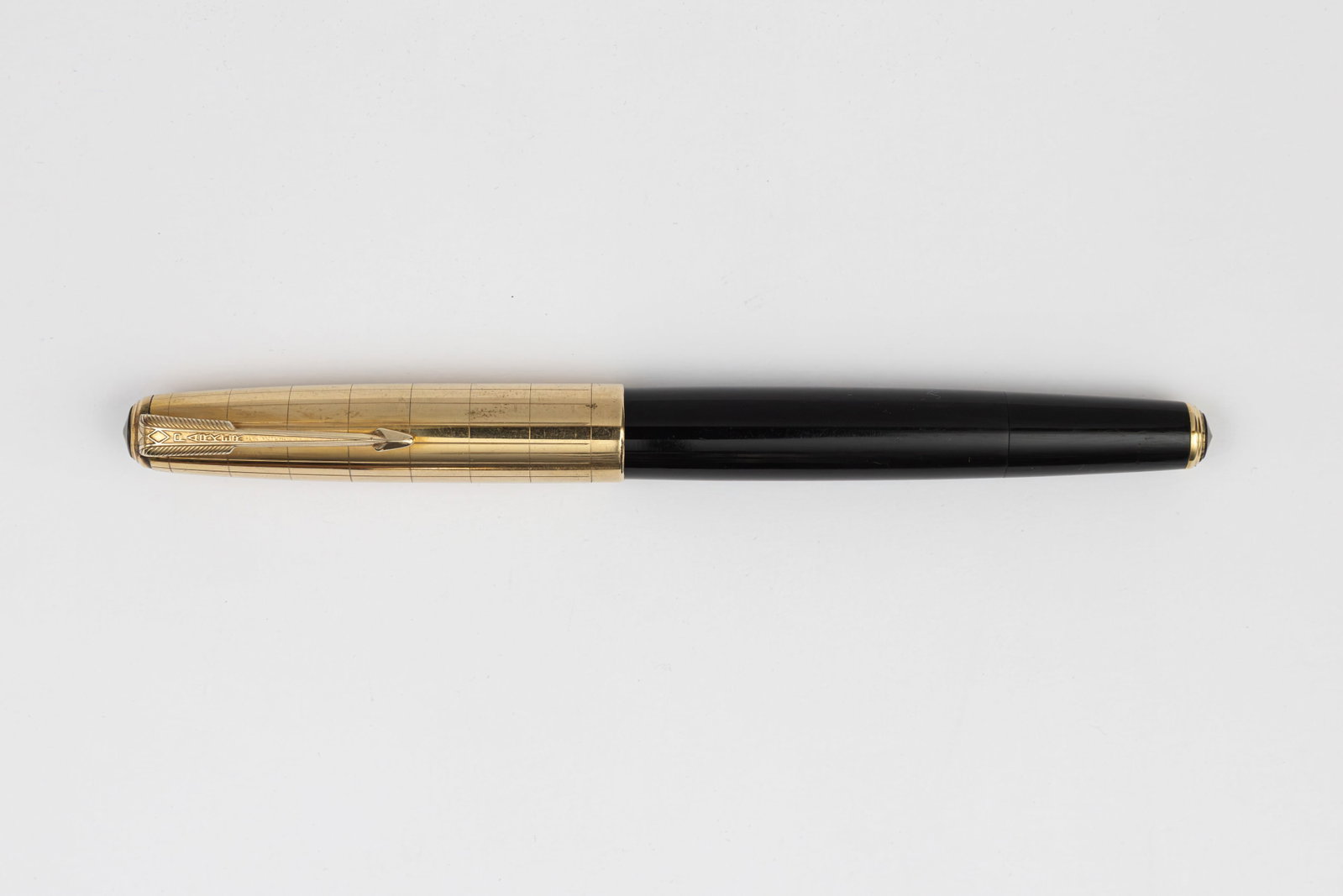 Parker 51 Heritage Windowpane Cap Fountain Pen, Solid 14K Gold Trim (1 of 3)