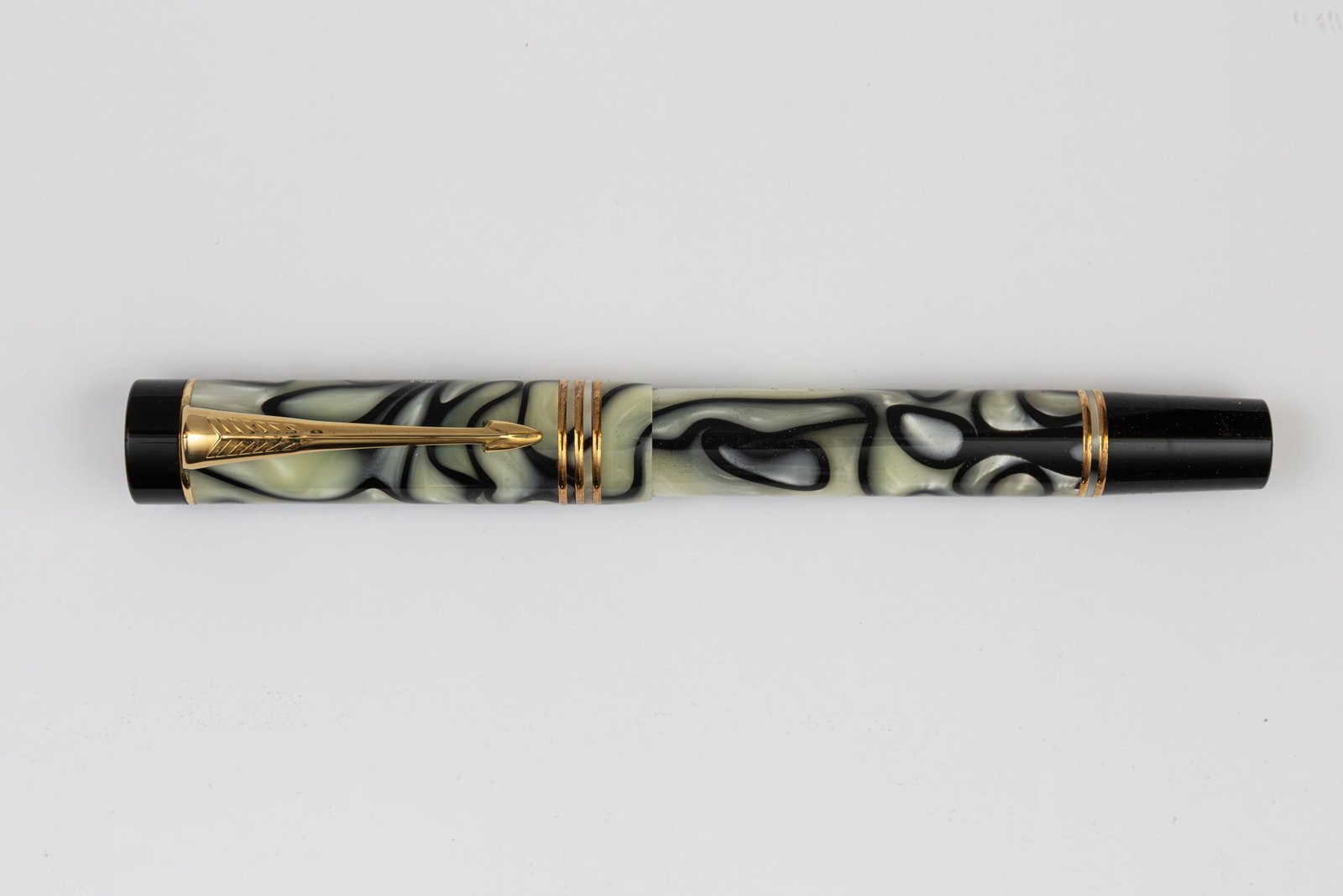 Parker Duofold Centennial Norman Rockwell LE Fountain Pen, Boxed (1 of 4)