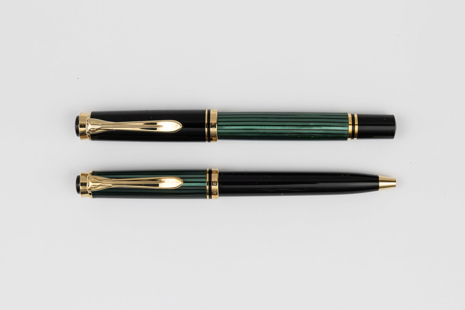 Pelikan M300 Green Striated Fountain Pen, Ballpoint Set, Boxed (1 of 3)