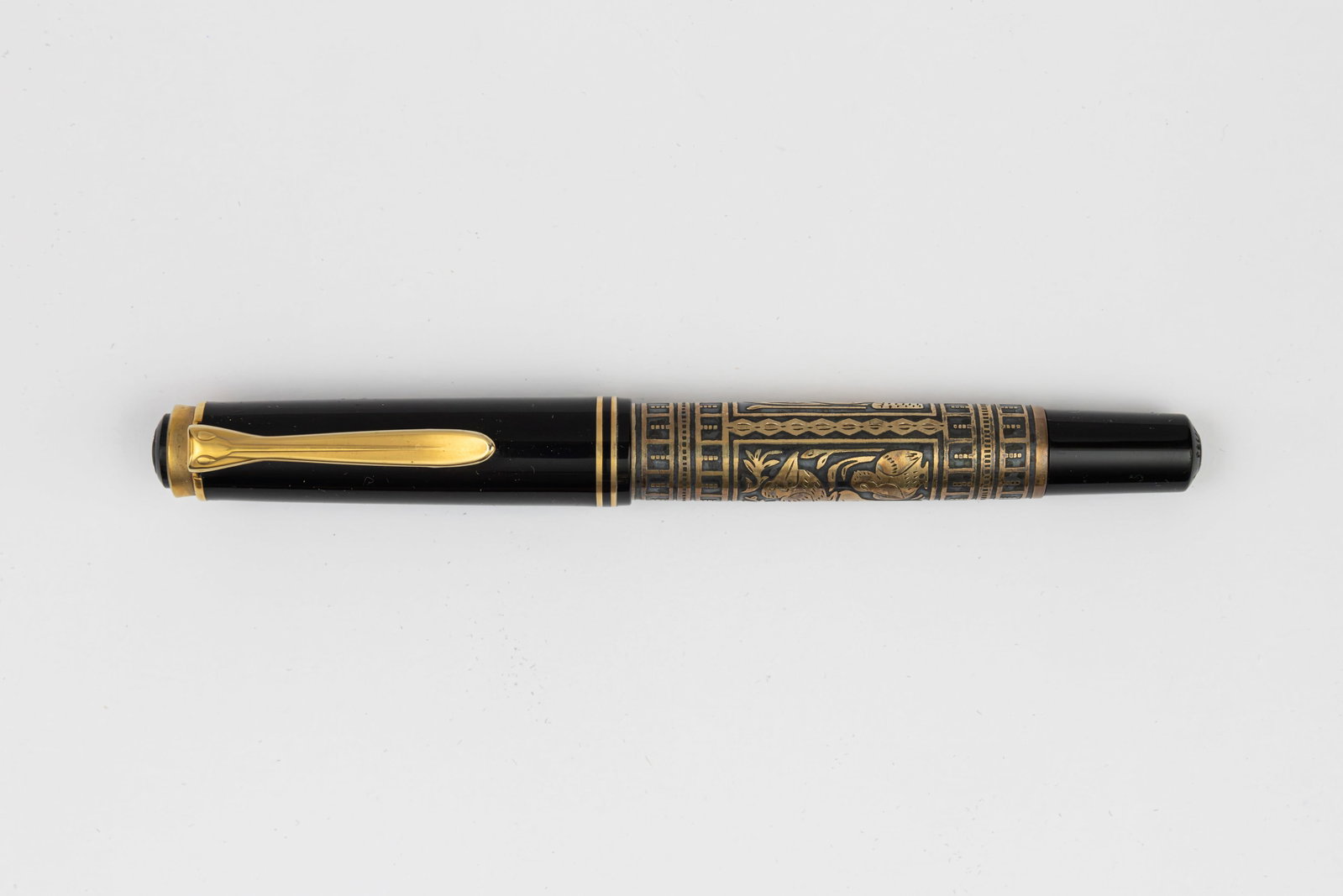 Pelikan M700 Toledo Vermeil Fountain Pen, Boxed (1 of 3)