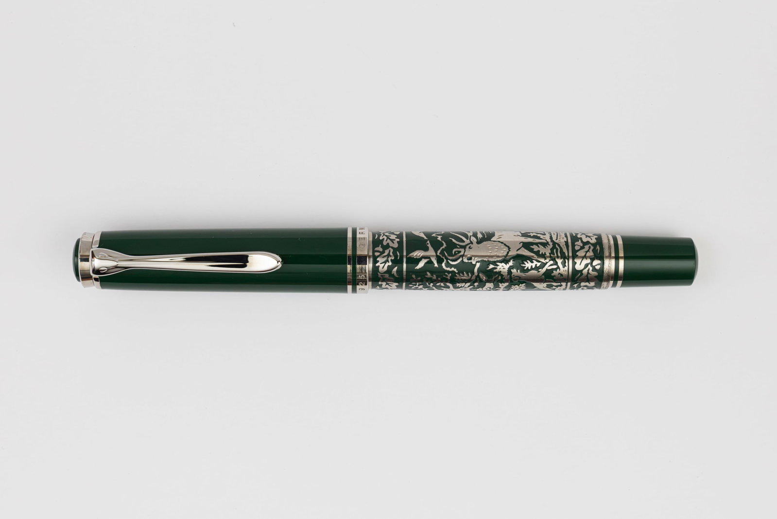 Pelikan M910 Hunting Sterling Silver LE Fountain Pen, BB Nib, Boxed (1 of 3)