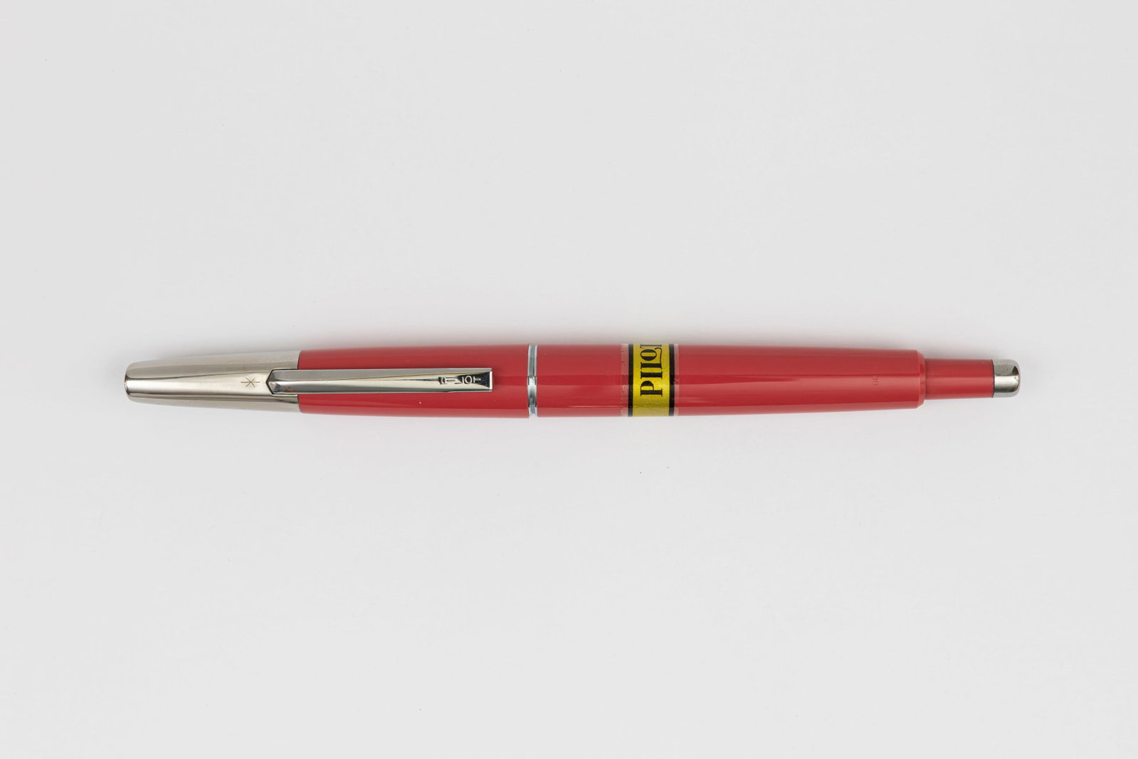 Pilot Capless Vanishing Point C-200SW Coral Fountain Pen, Sticker (1 of 3)