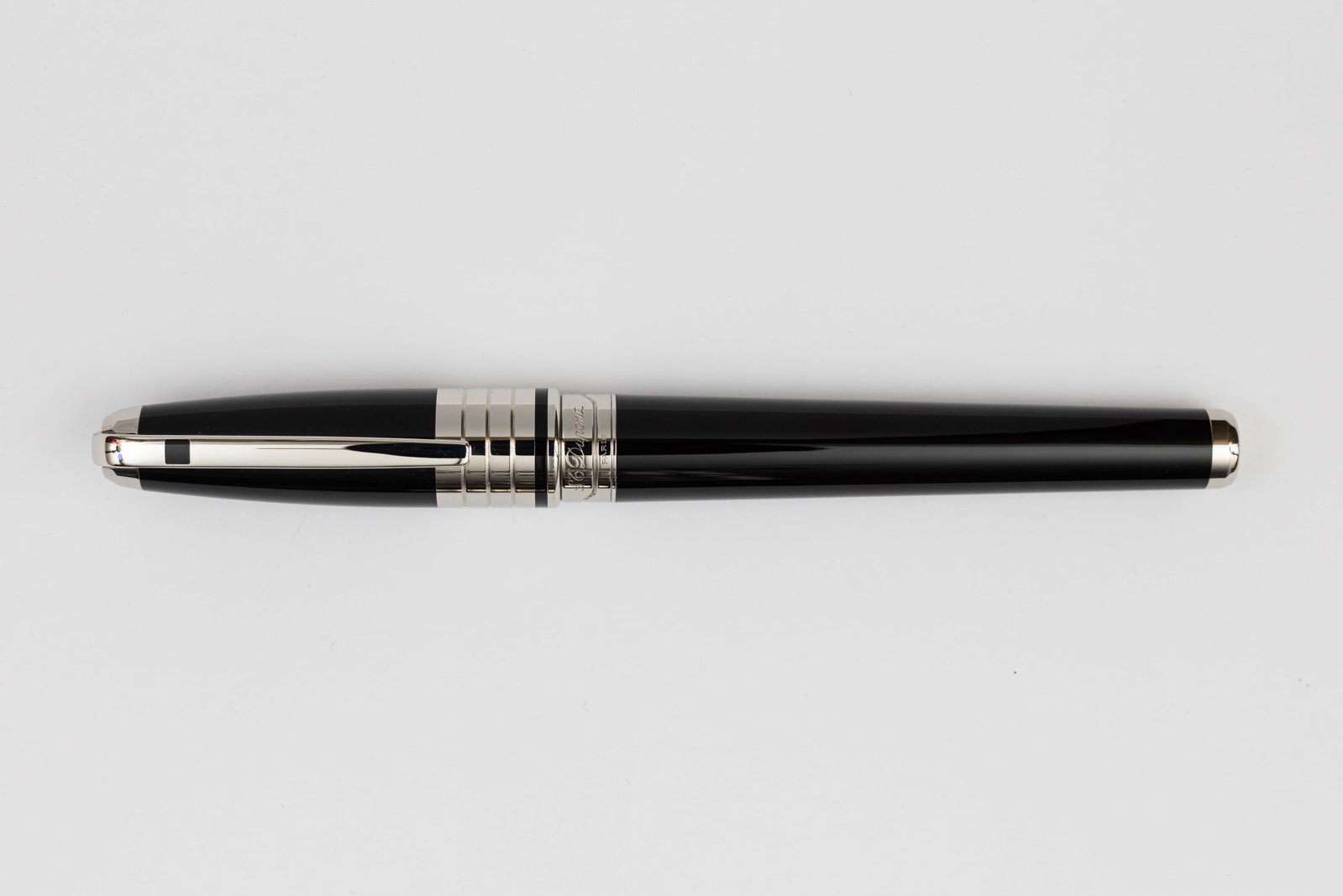ST Dupont Olympio Senior Rings Laque De Chine Fountain Pen (1 of 3)
