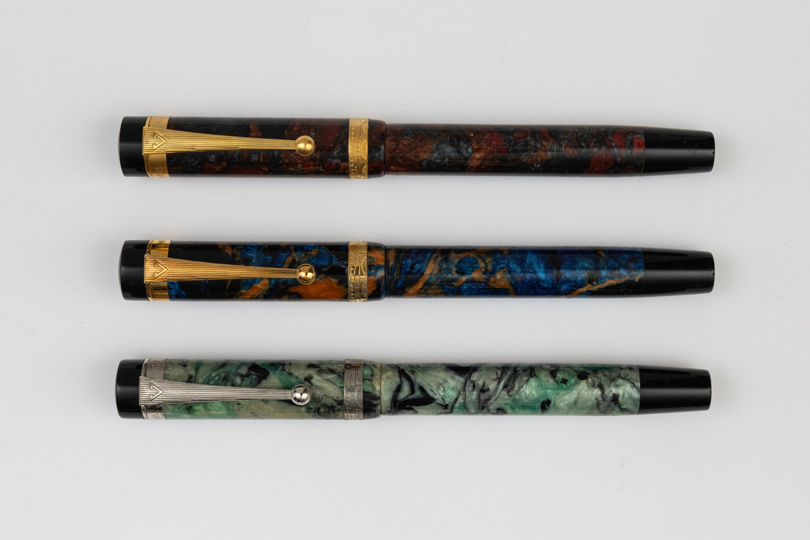 Visconti Ponte Vecchio Limited Edition 3-Piece Fountain Pen Set, Boxed: Visconti Ponte Vecchio triple fountain pen limited edition set with box, papers and protective cardboard sleeve. This set was limited to 1,345 with this being an early example (008/1,345), they were i
