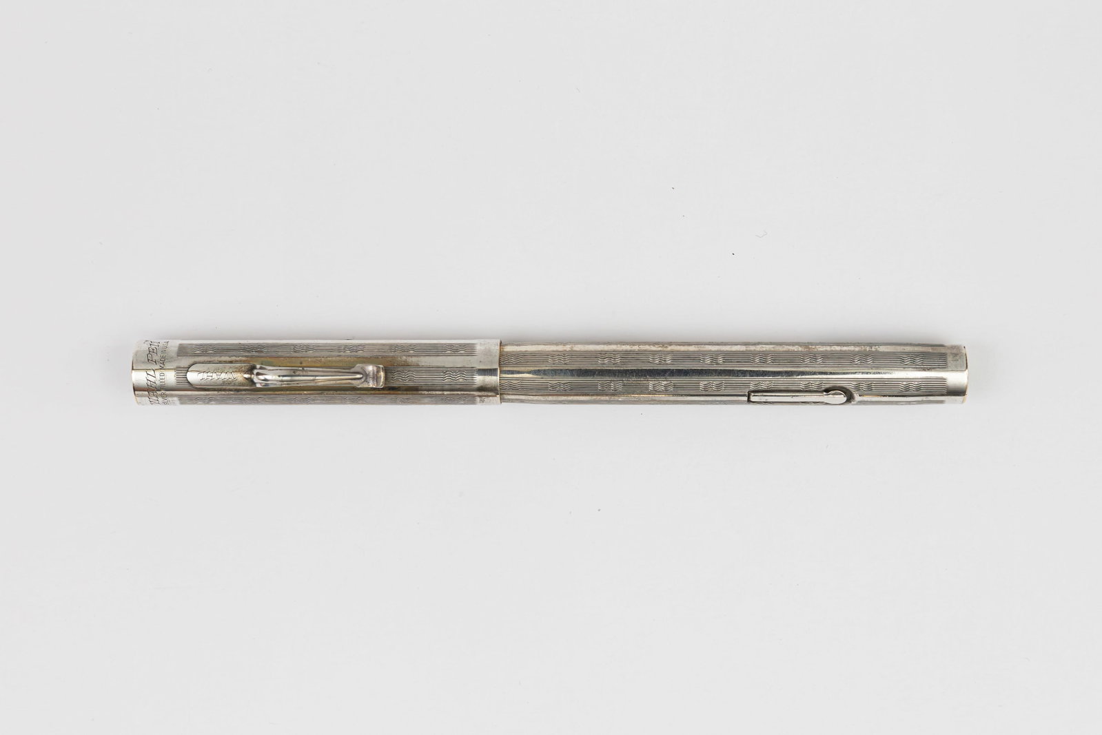 Wahl Eversharp Wave Design Silver Filled Fountain Pen (1 of 3)