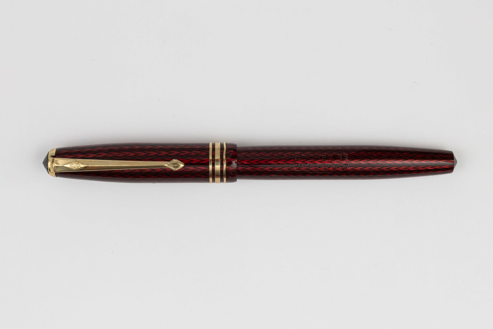 Conway Stewart 93 Red Herringbone Fountain Pen, Broad Flexible Nib (1 of 3)