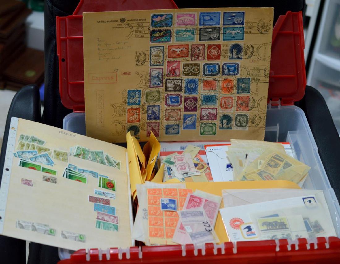 1,000's of U.S. & Worldwide Stamps (1 of 11)