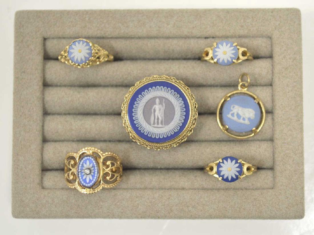 14kt yellow gold Wedgwood jewelry (1 of 13)