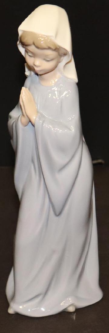 1980 Lladro Nao Daisa Praying Girl Nun Figurine: Vintage 1980 Lladro Nao Daisa Praying Girl Nun Porcelain Figurine. Hand Made in Spain. Size: 11"
