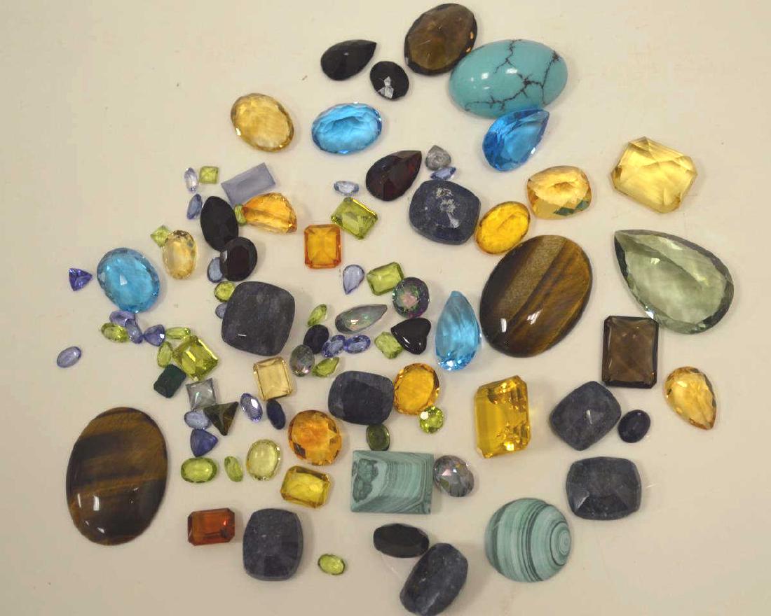 545ct lot of mixed colored stones (1 of 3)