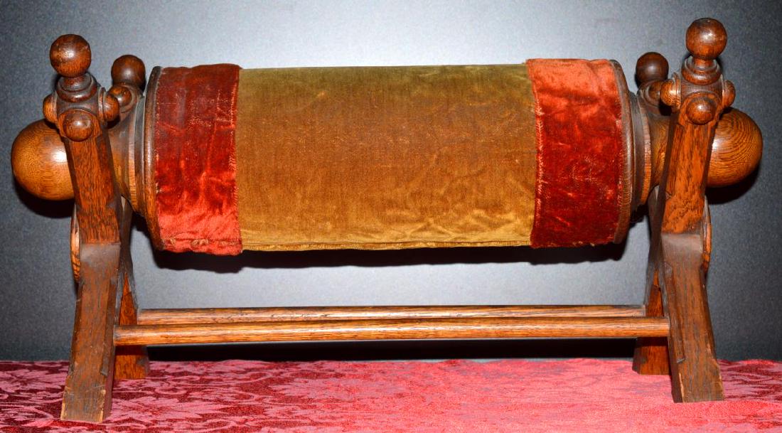 Antique Turned Oak Ornate Footrest Footstool (1 of 4)