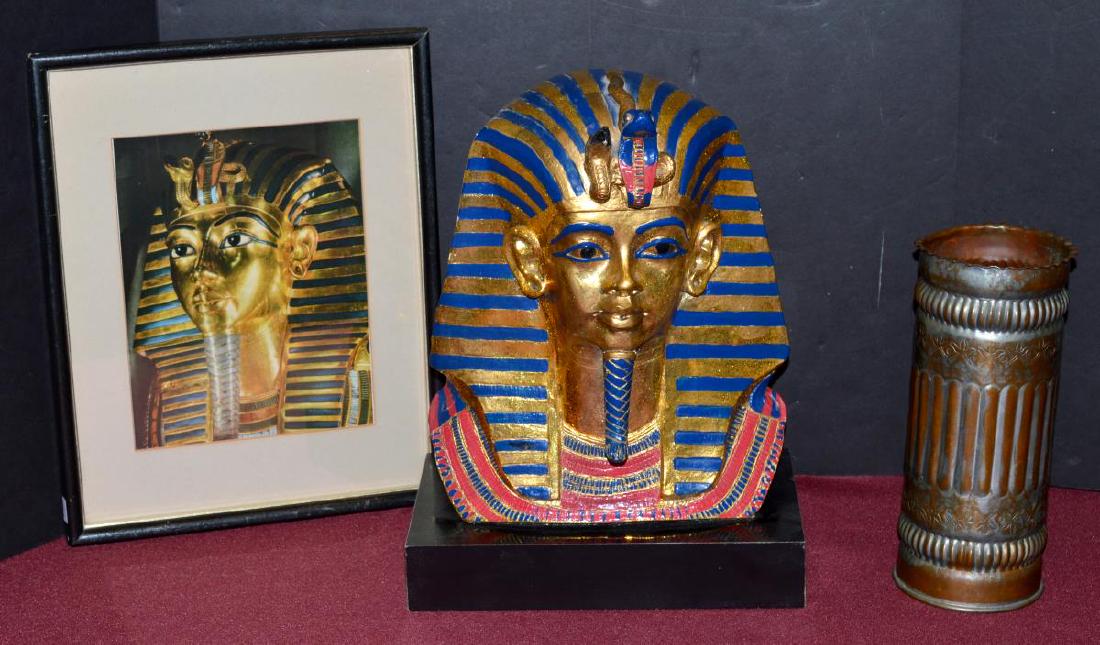 Austin Prod Inc 1977 King Tut Sculpture & Photo