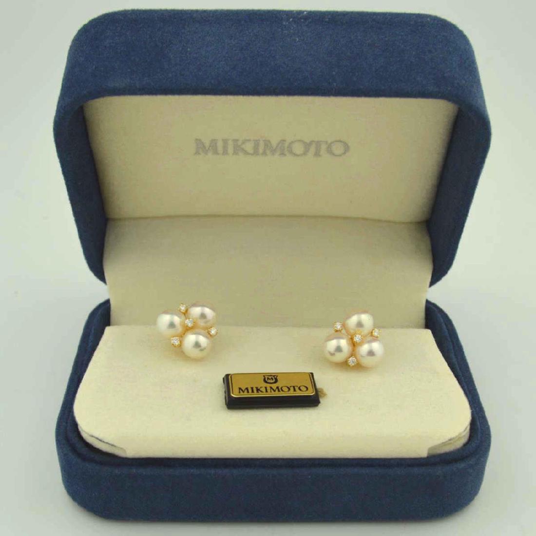 18kt yellow gold Mikimoto pearl earrings (1 of 5)